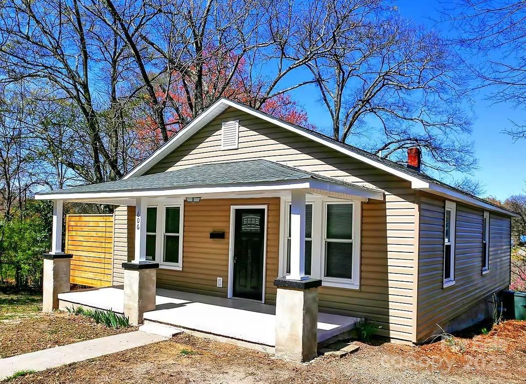 606 childs Street, Lincolnton, NC 28092