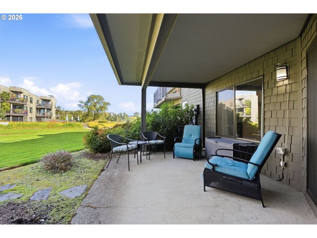 5630 S RIVERSIDE Ln 7, Portland, OR 97239