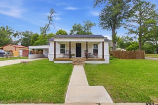 307 Locust Street, Winnsboro, TX 75494