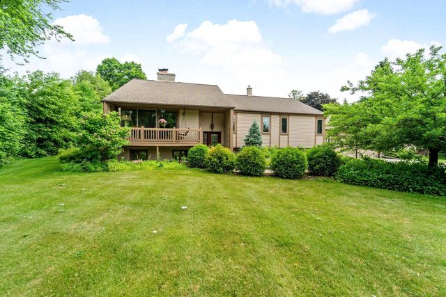 7208 Andover ROAD, Cedarburg, WI 53012