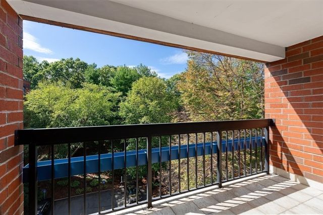 4 Summit Drive 504, Reading, MA 01867