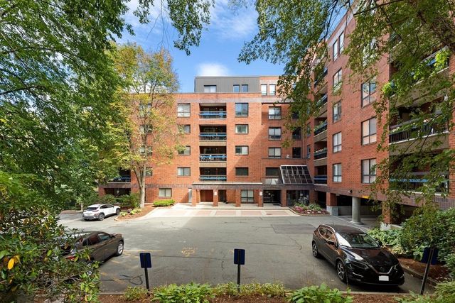 4 Summit Drive 504, Reading, MA 01867