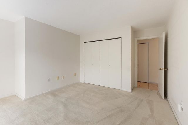4 Summit Drive 504, Reading, MA 01867