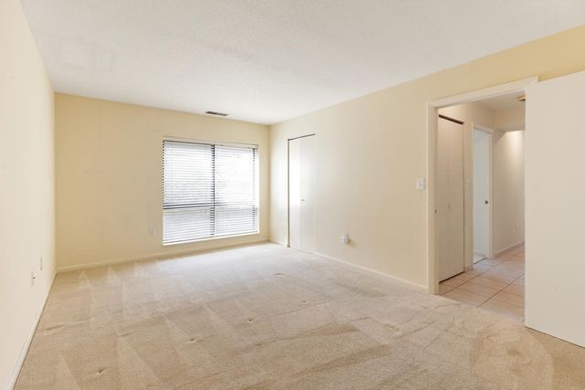 4 Summit Drive 504, Reading, MA 01867