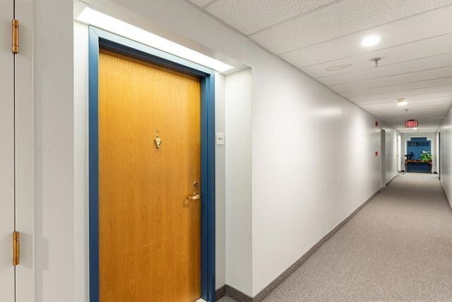 4 Summit Drive 504, Reading, MA 01867