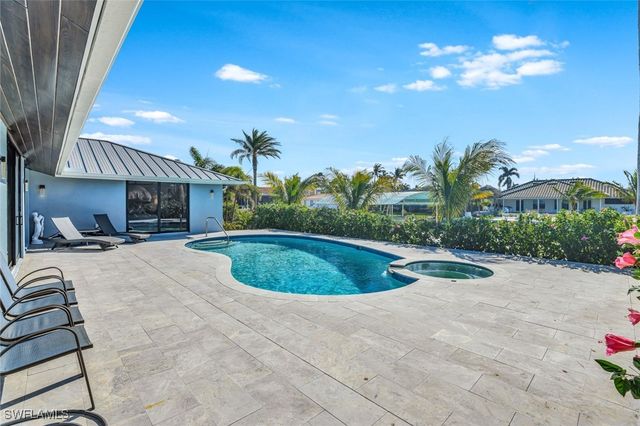837 Elm CT, Marco Island, FL 34145