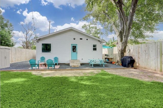 1511 Mcneil Street, Houston, TX 77009
