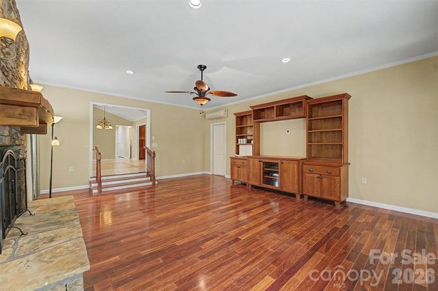 605 Toy Cove Road, Sylva, NC 28779
