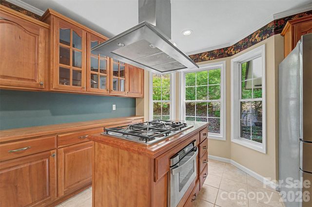 605 Toy Cove Road, Sylva, NC 28779