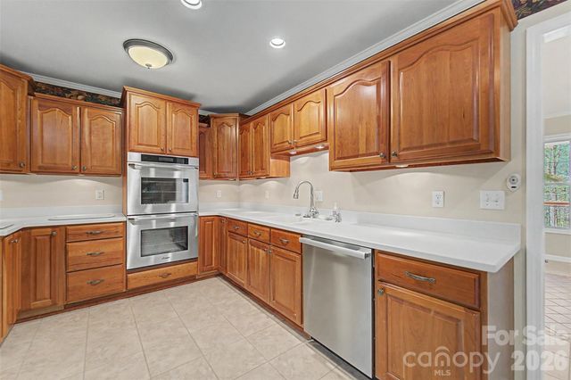 605 Toy Cove Road, Sylva, NC 28779