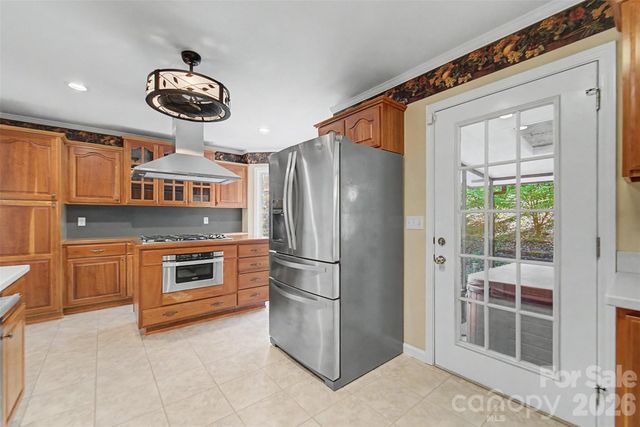 605 Toy Cove Road, Sylva, NC 28779