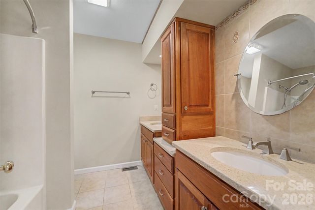 605 Toy Cove Road, Sylva, NC 28779