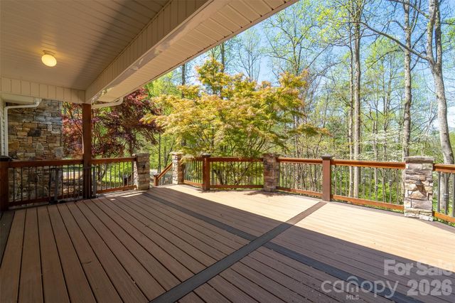 605 Toy Cove Road, Sylva, NC 28779