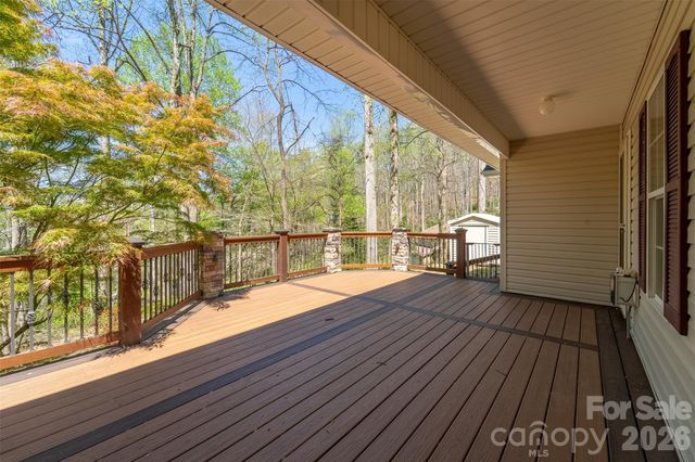 605 Toy Cove Road, Sylva, NC 28779