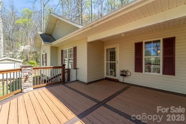 605 Toy Cove Road, Sylva, NC 28779