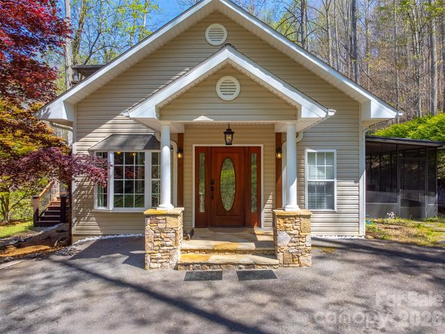 605 Toy Cove Road, Sylva, NC 28779