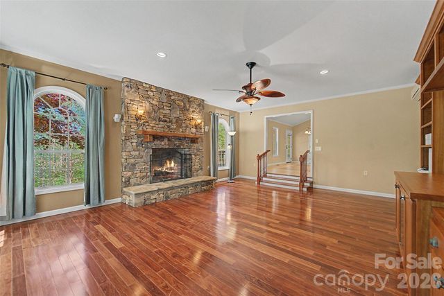 605 Toy Cove Road, Sylva, NC 28779