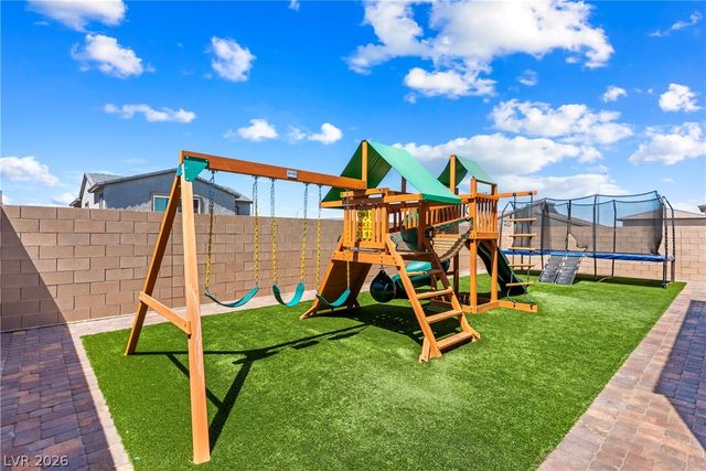 320 Isla Enclave Way, Henderson, NV 89011