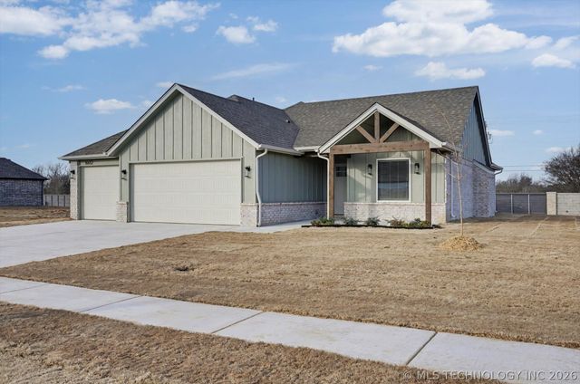 10652 S 226th East Avenue, Broken Arrow, OK 74014