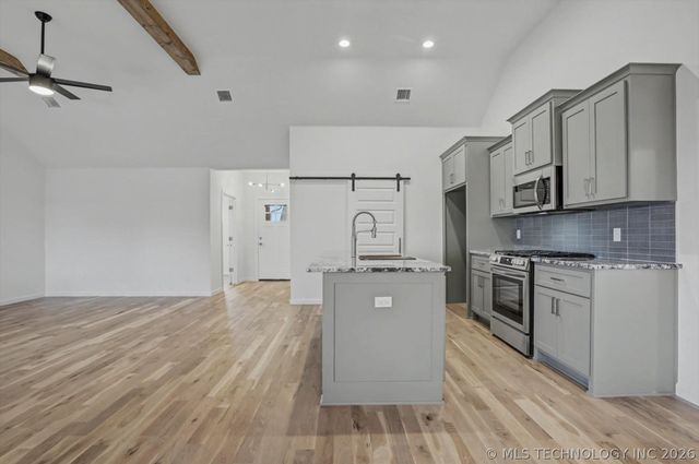 10652 S 226th East Avenue, Broken Arrow, OK 74014