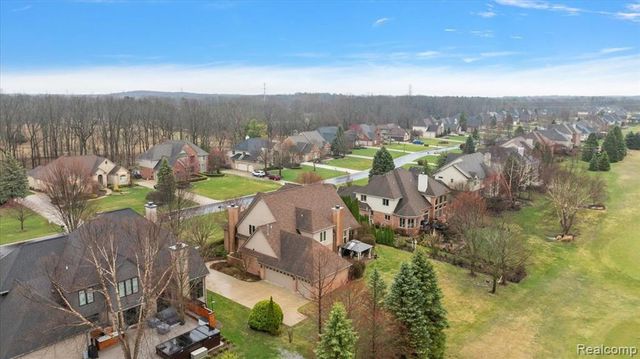 2648 Pebble Beach Drive, Oakland, MI 48363