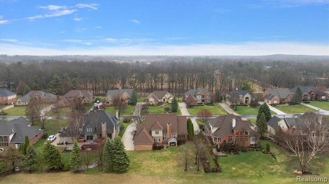 2648 Pebble Beach Drive, Oakland, MI 48363