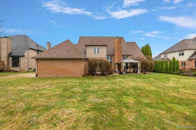 2648 Pebble Beach Drive, Oakland, MI 48363