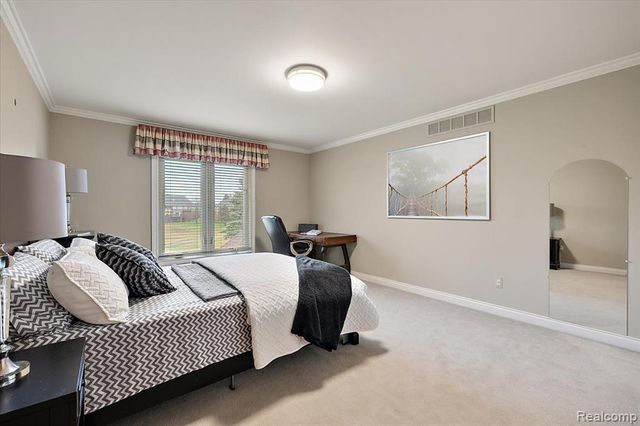 2648 Pebble Beach Drive, Oakland, MI 48363