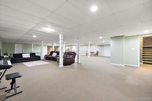 2648 Pebble Beach Drive, Oakland, MI 48363