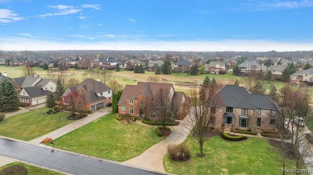 2648 Pebble Beach Drive, Oakland, MI 48363