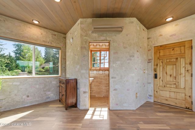 23 S Lightning Spur LN, Coeur D'alene, ID 83814