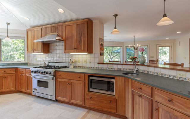 3924 Sweet Pond Road, Guilford, VT 05301