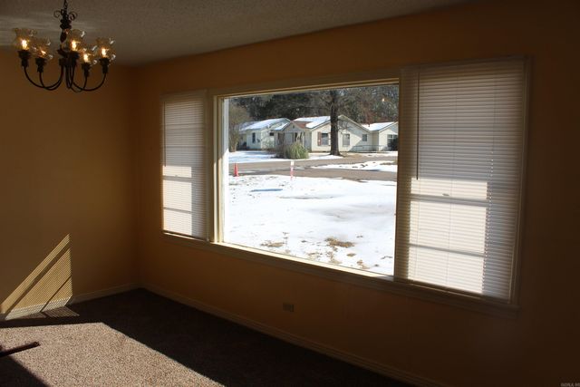 500 CHERRY Drive, Hope, AR 71801