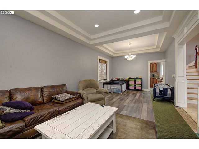 1189 E ENNIS Ct, La Center, WA 98629