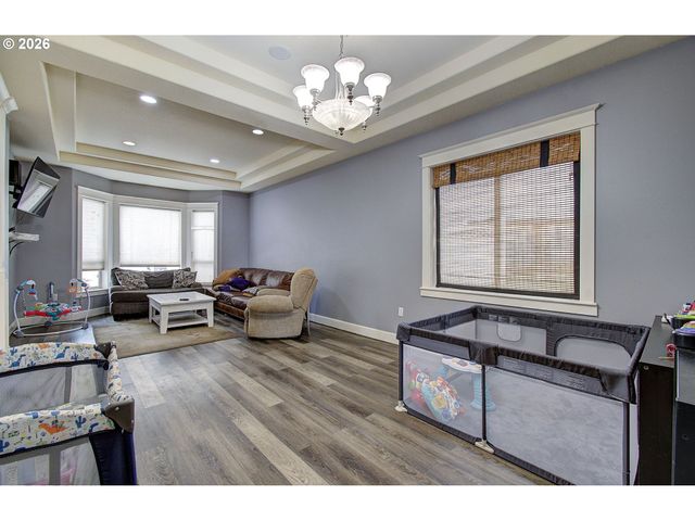 1189 E ENNIS Ct, La Center, WA 98629