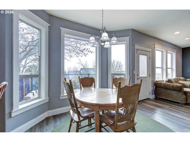 1189 E ENNIS Ct, La Center, WA 98629