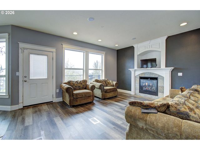 1189 E ENNIS Ct, La Center, WA 98629