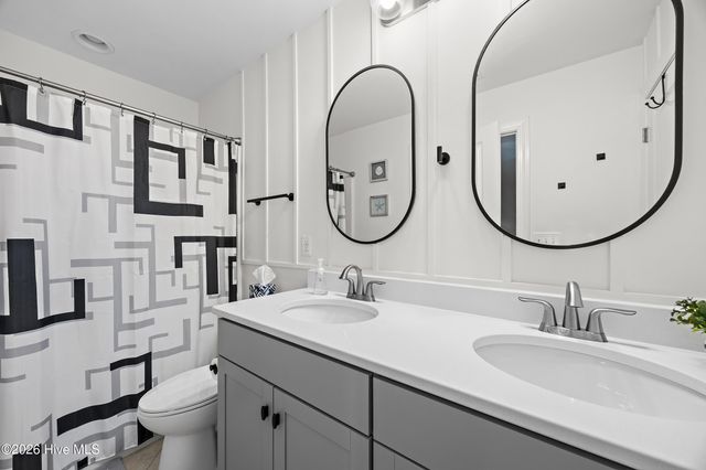 112 Collins Way, Hampstead, NC 28443