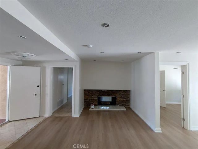 2542 N Pacific Avenue, Santa Ana, CA 92706