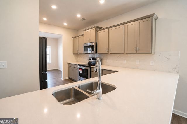 237 Sycamore Drive, Calhoun, GA 30701