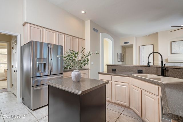 855 S Deer Meadow Loop, Tucson, AZ 85745
