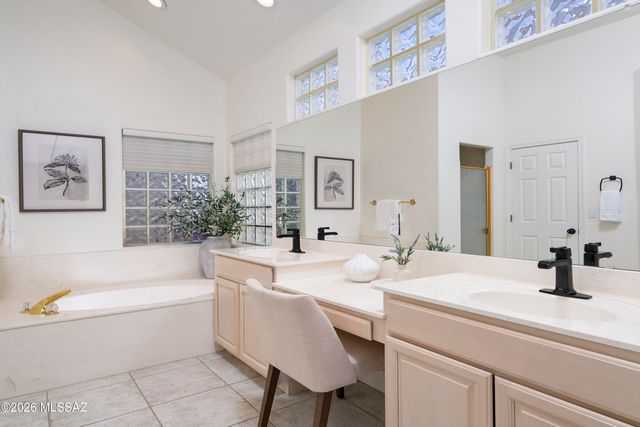 855 S Deer Meadow Loop, Tucson, AZ 85745