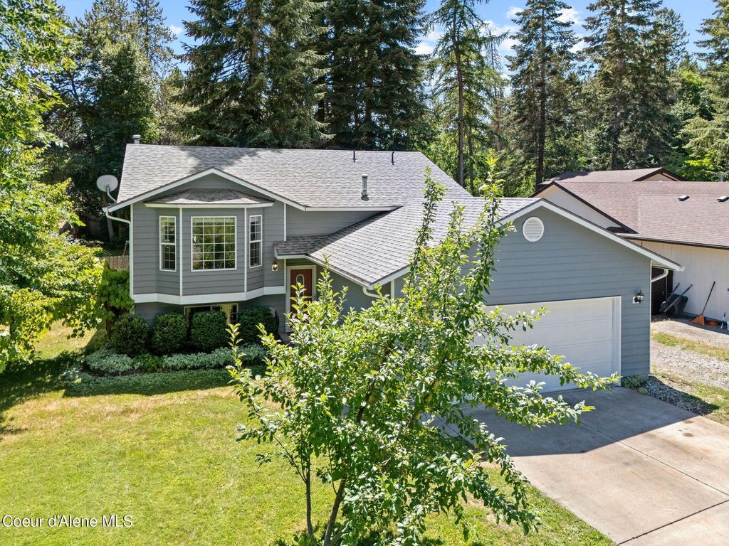 7386 W Sunrise Ct, Rathdrum, ID 83858