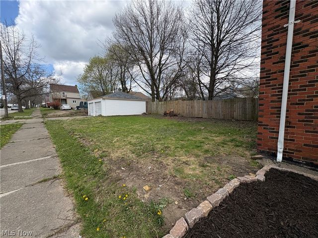 15501 Judson Drive, Cleveland, OH 44128