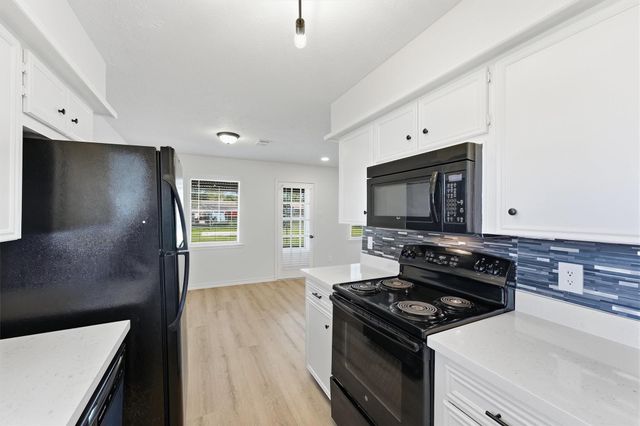 16215 Dunman Lane, Houston, TX 77044