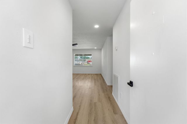 16215 Dunman Lane, Houston, TX 77044