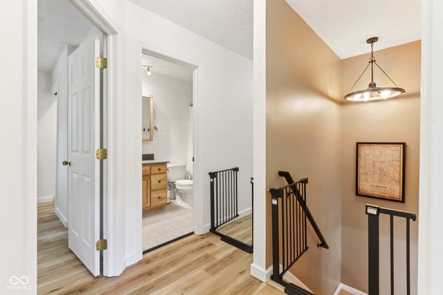 521 Thornberry Drive, Carmel, IN 46032