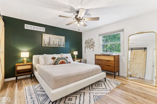 521 Thornberry Drive, Carmel, IN 46032