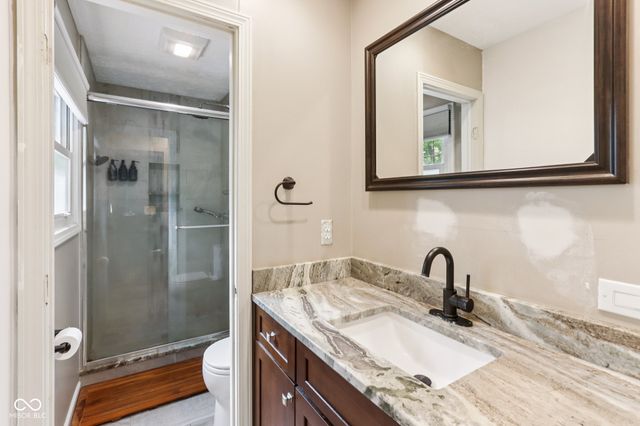 521 Thornberry Drive, Carmel, IN 46032