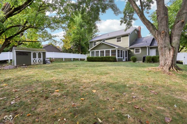 521 Thornberry Drive, Carmel, IN 46032